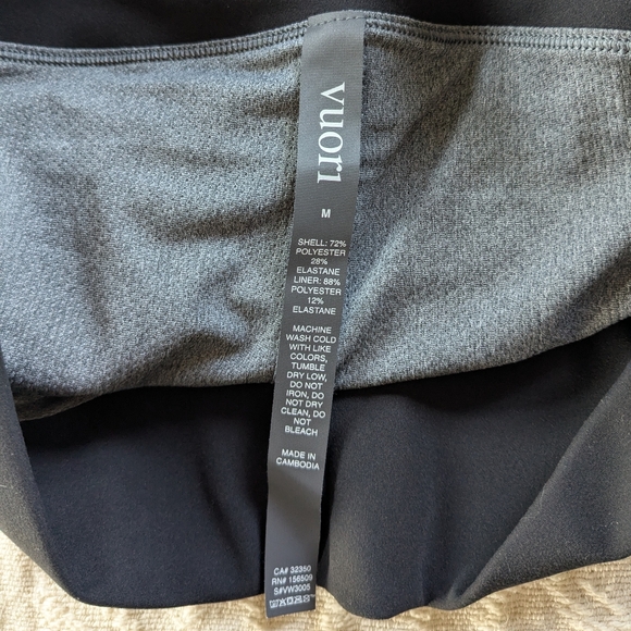 Vuori Volley Skirt Solid Black Tennis Golf Athletic Skort Twirl Sz Medium EUC - Picture 14 of 16
